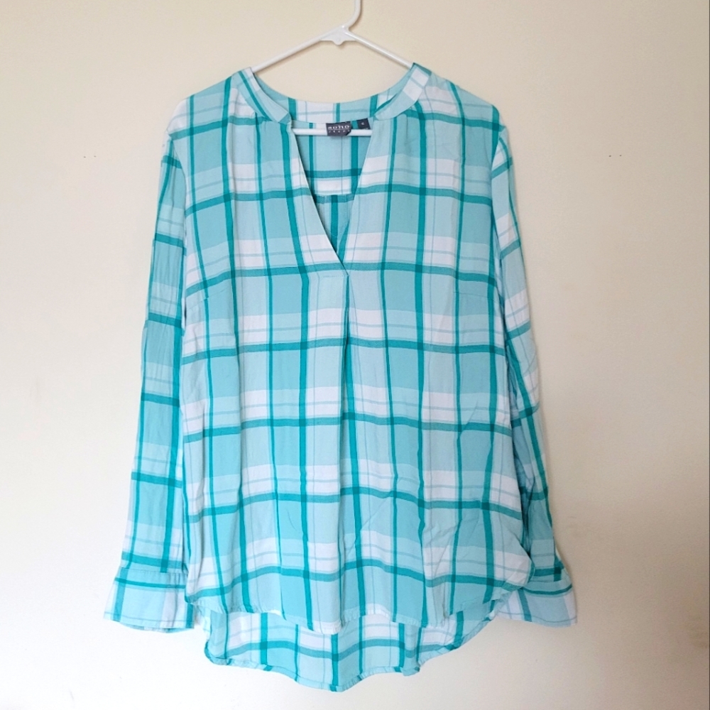 NY&Co shirt